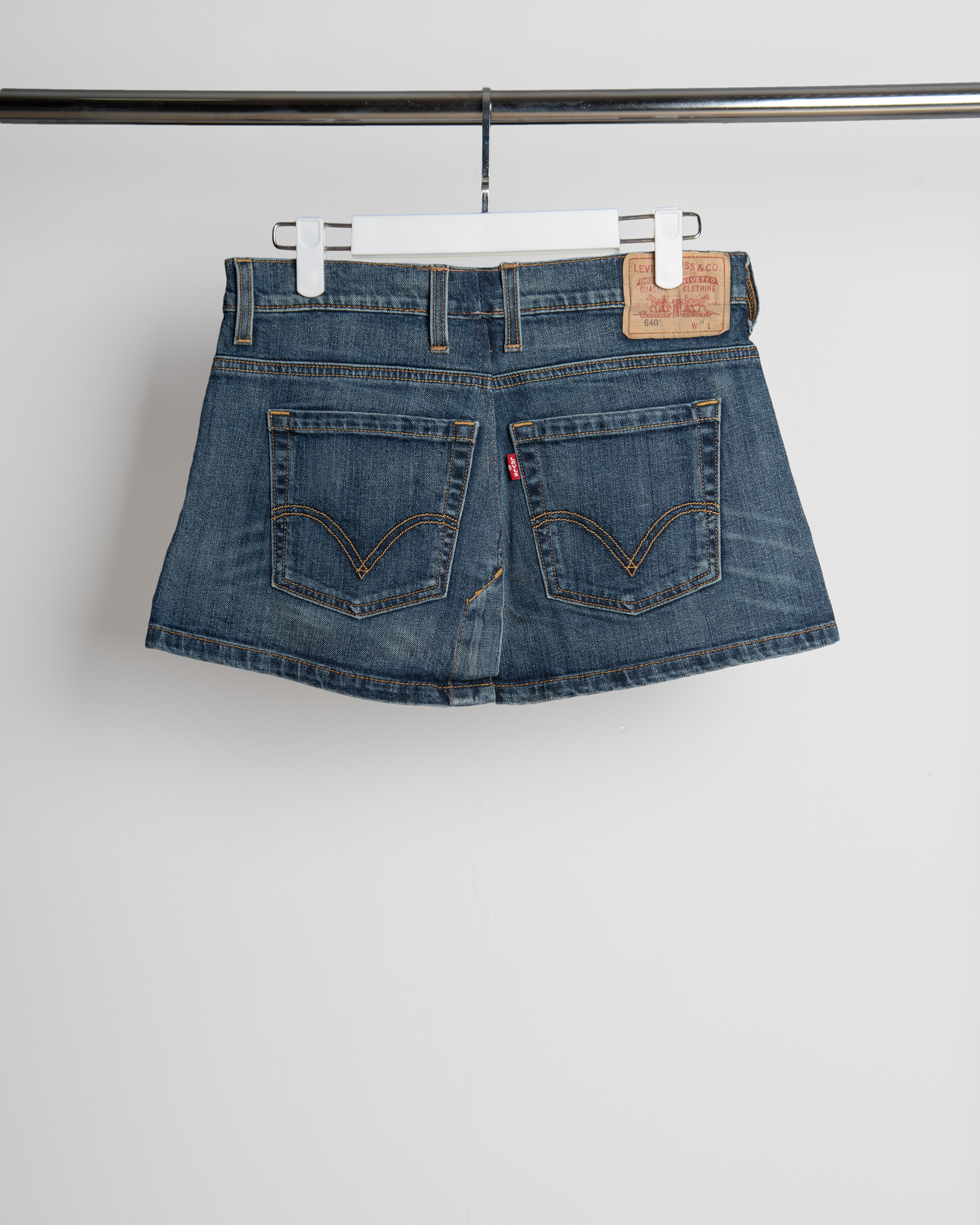 DROSOYLA LEVI’S BUTTON DRNIM SKIRT - Image 2